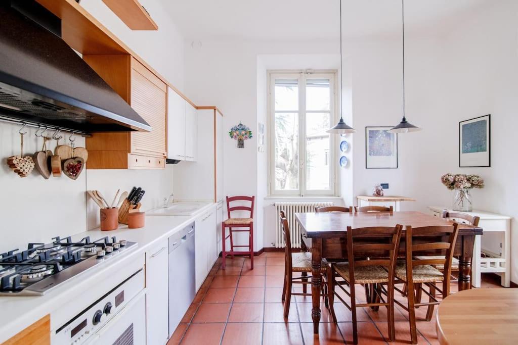 San Martino Apartment - Downtown Комо Екстер'єр фото