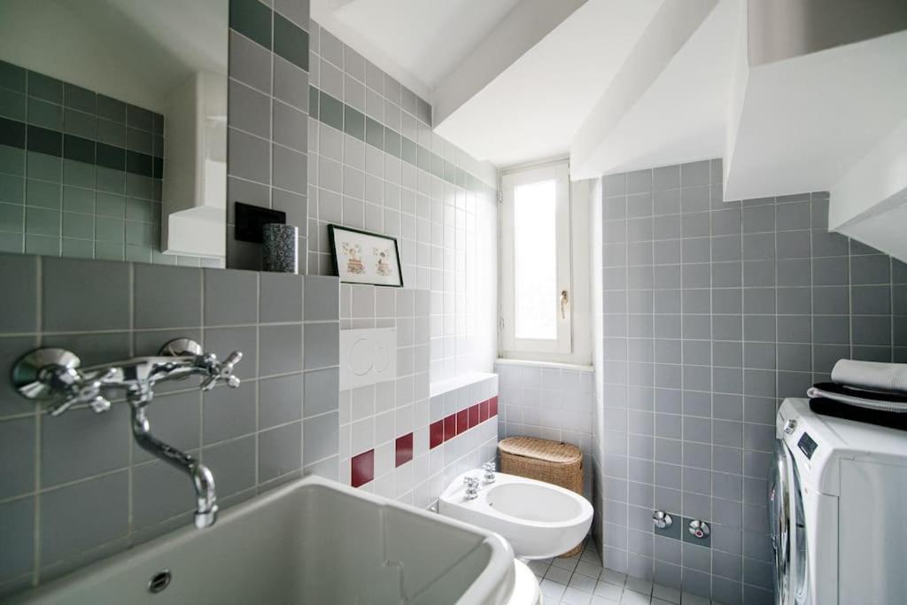 San Martino Apartment - Downtown Комо Екстер'єр фото