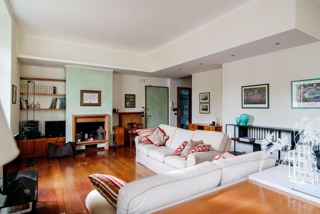 San Martino Apartment - Downtown Комо Екстер'єр фото